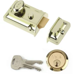 Yale 77 Traditional Nightlatch 60mm - Brass