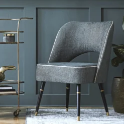 Shaker Wall Panelling (H)1220x(W)100x(D)9mm - 6 Panel Pack -COMMAND Sales Store 12881485 8244912729944900