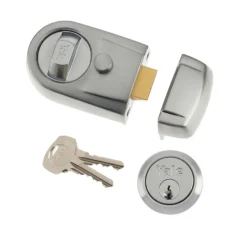 Yale Y3 Contemporary Chrome Night Latch